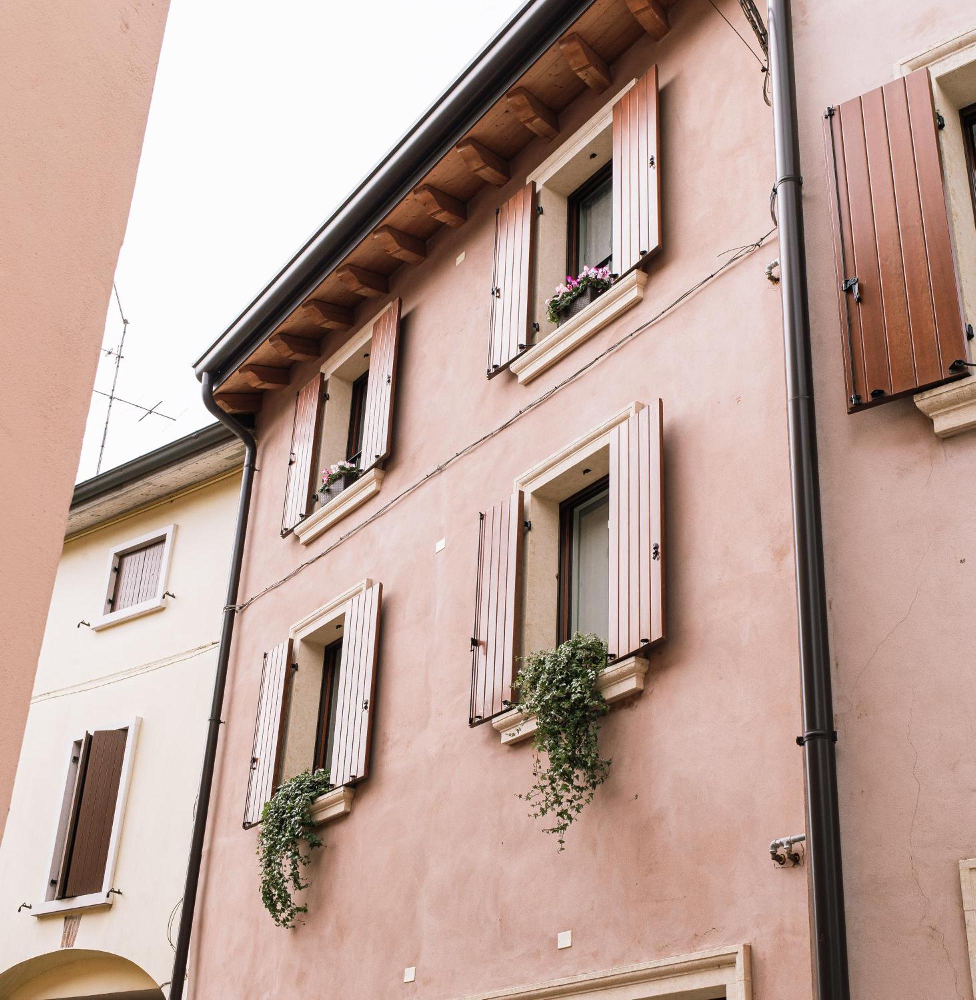 Gomes Comfort House Valeggio sul Mincio Exterior photo